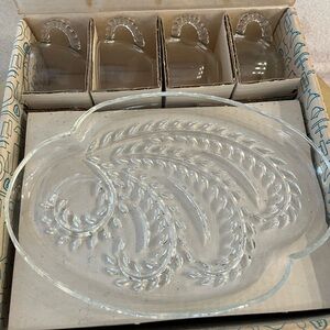 Federal Glass Co. Vintage Homestead Snack Set